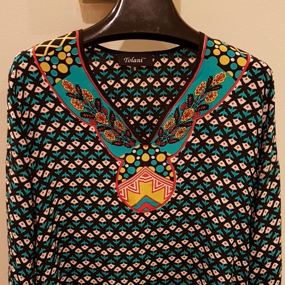 Top - Picture 2 of 3